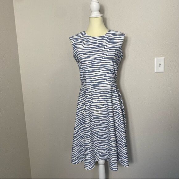 Chetta B Blue & white Striped Textured Sleveless Fit & Flare Dress Womens Size 6 - Picture 14 of 16